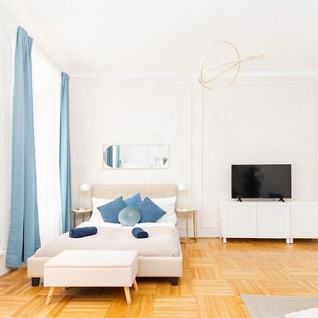 Spacious And Near Metro I Close To Parks I Akh Apartman Bécs Kültér fotó